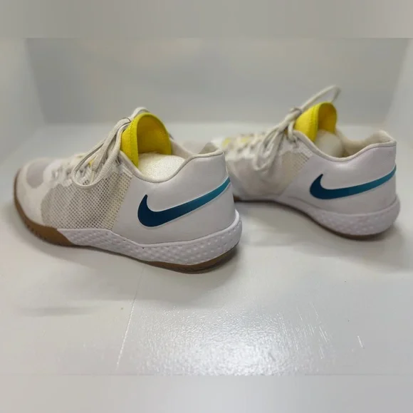 NikeCourt Flare 2 women's hard court tennis shoes size 8 - Picture 4 of 10